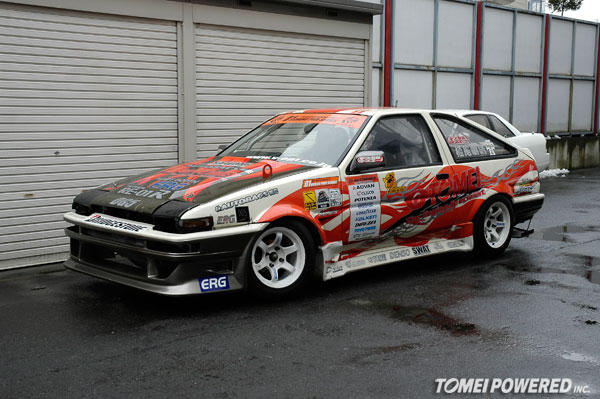 4AG-UeoAE86-600